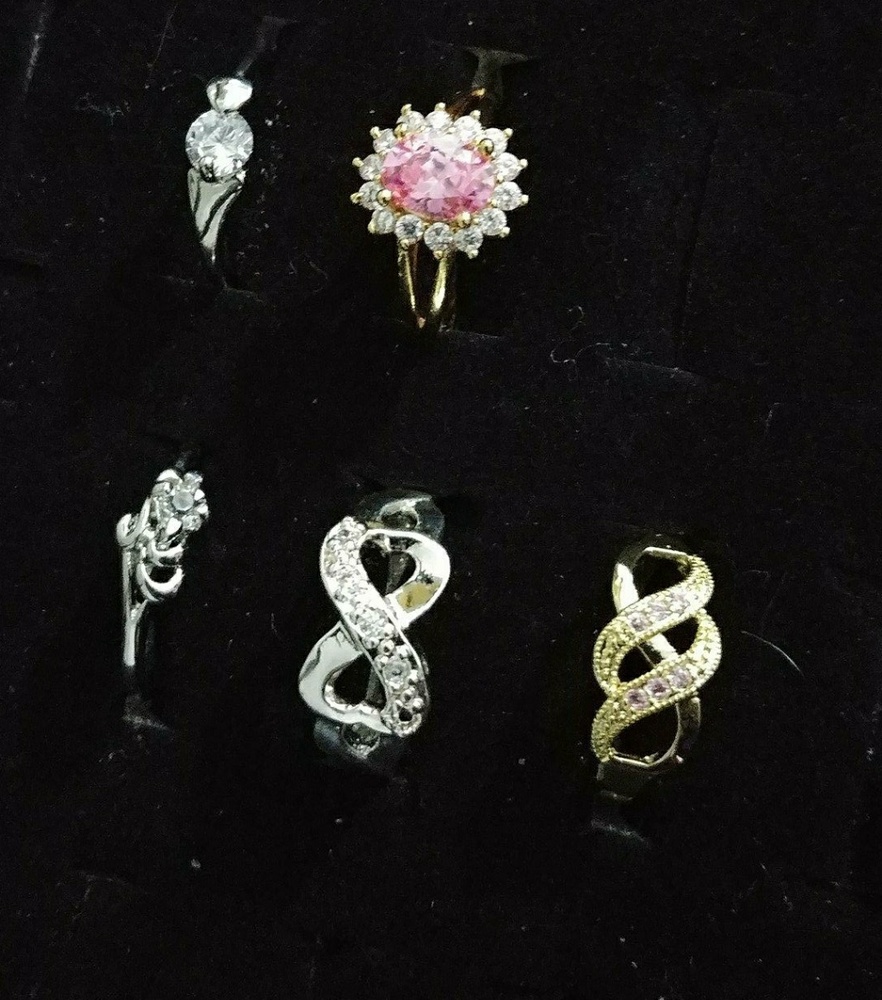 Women's Rings Bundle Size 6.5 Gift